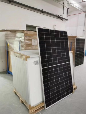 購入 IP67防水Solar Energyパネルの半電池のモノラル太陽電池パネル460W online manufacture