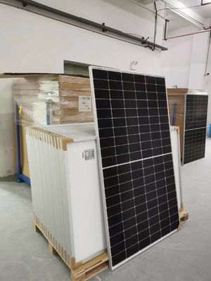 IP67防水Solar Energyパネルの半電池のモノラル太陽電池パネル460W