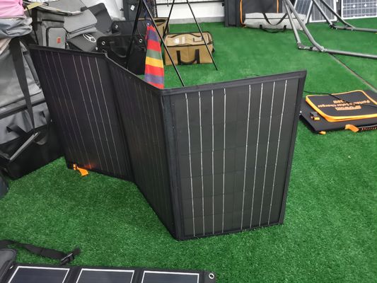 携帯用折る太陽電池パネルはキットの多結晶性ケイ素200W 300W 400Wを袋に入れる